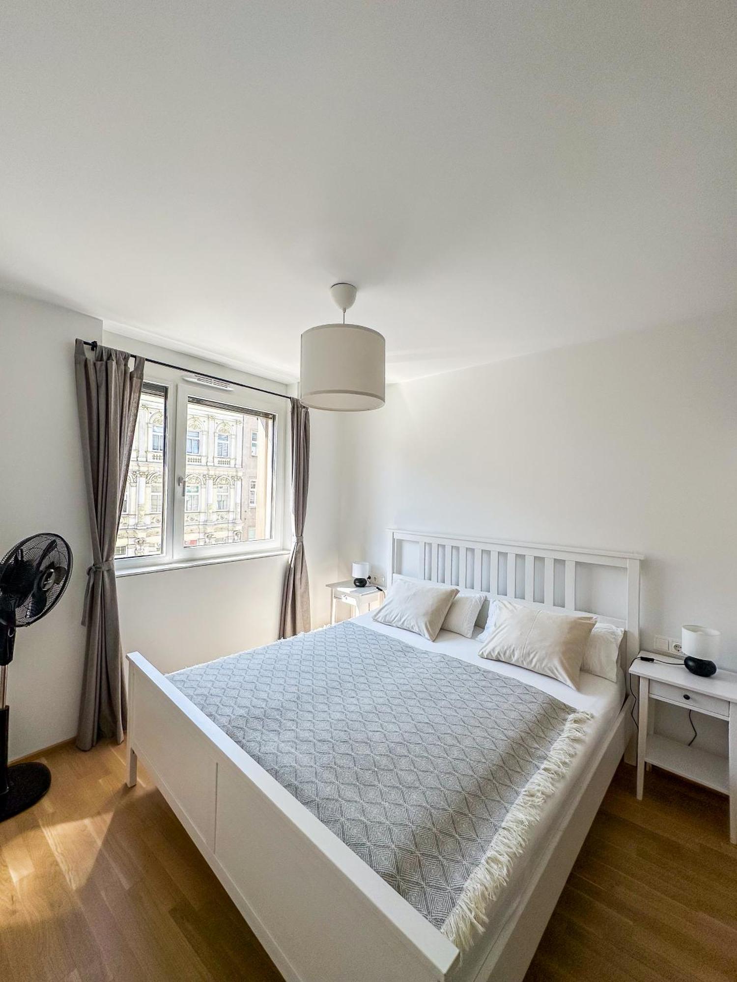 Vienna Sunny Side Up Apartments Luaran gambar
