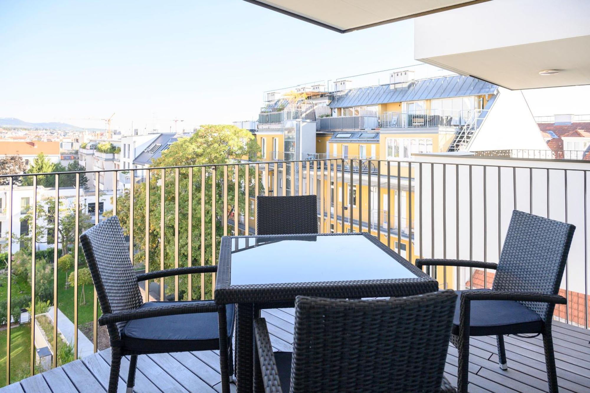 Vienna Sunny Side Up Apartments Luaran gambar
