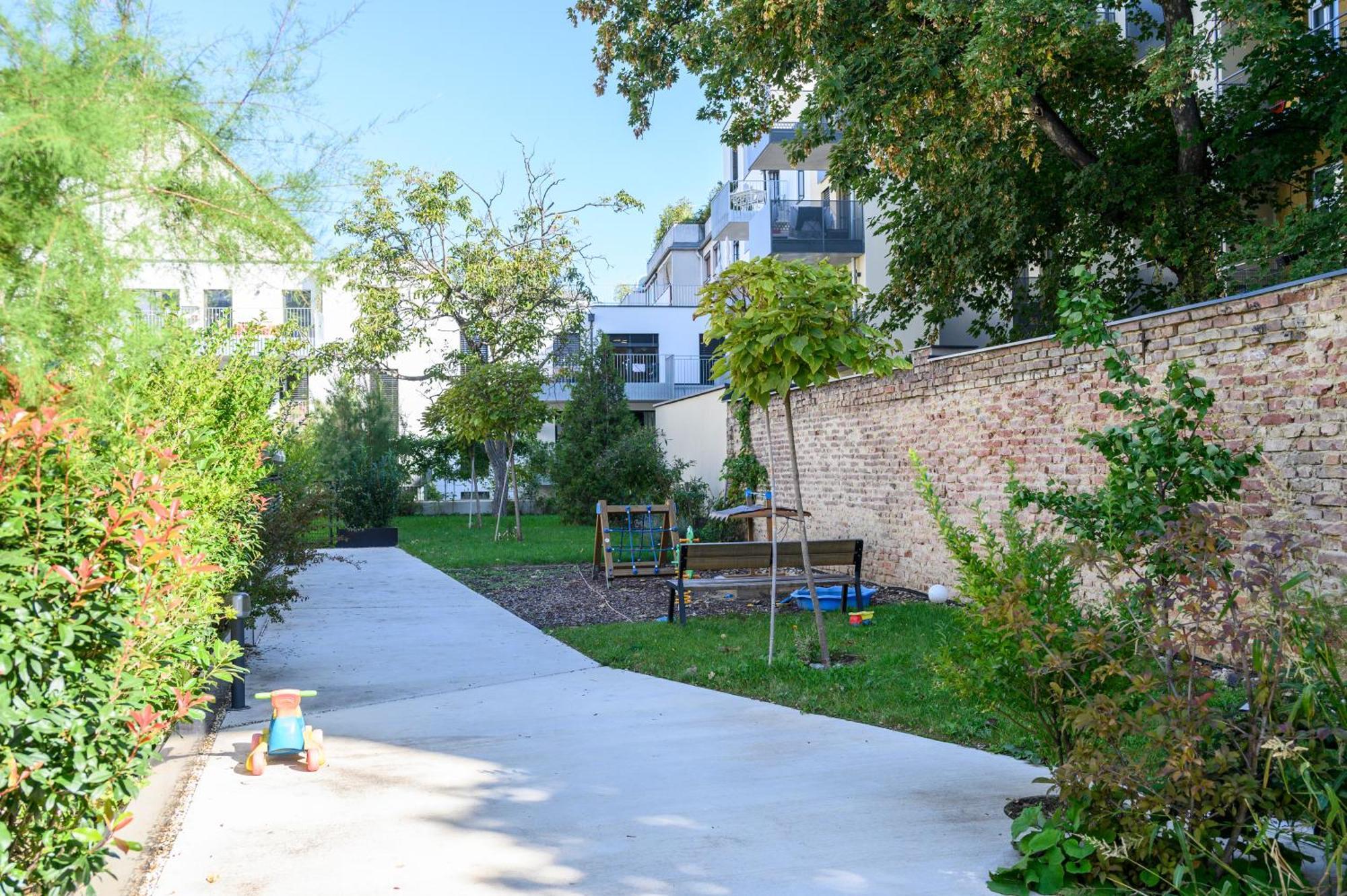 Vienna Sunny Side Up Apartments Luaran gambar